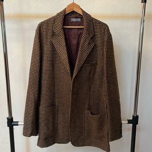 A Daniel Cremieux Sports Jacket. Size XL. Brownish colors.